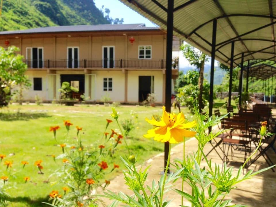 Diem Dung Chan Can Ty Ha Giang Exterior photo